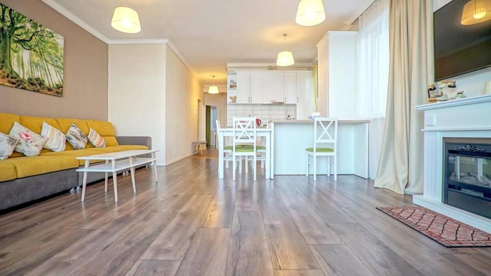 Central Maximus Apartment Brasov Luaran gambar